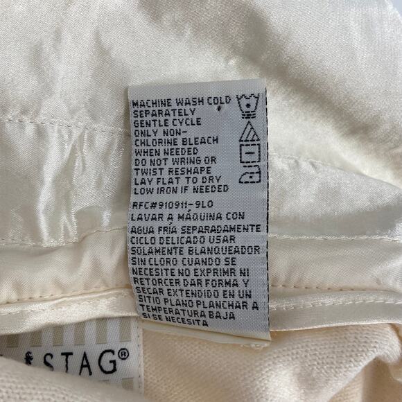 White Stag Collar Pullover Sweater - Picture 6 of 6